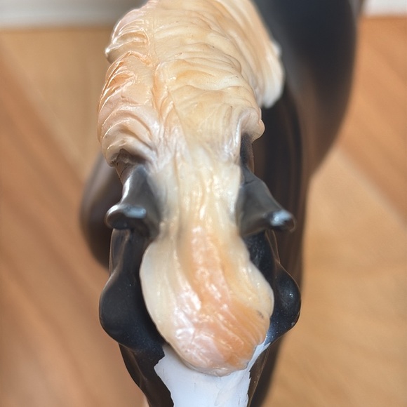 Peter Stone Kris Kringle Ehorse Series Horse - Picture 11 of 13